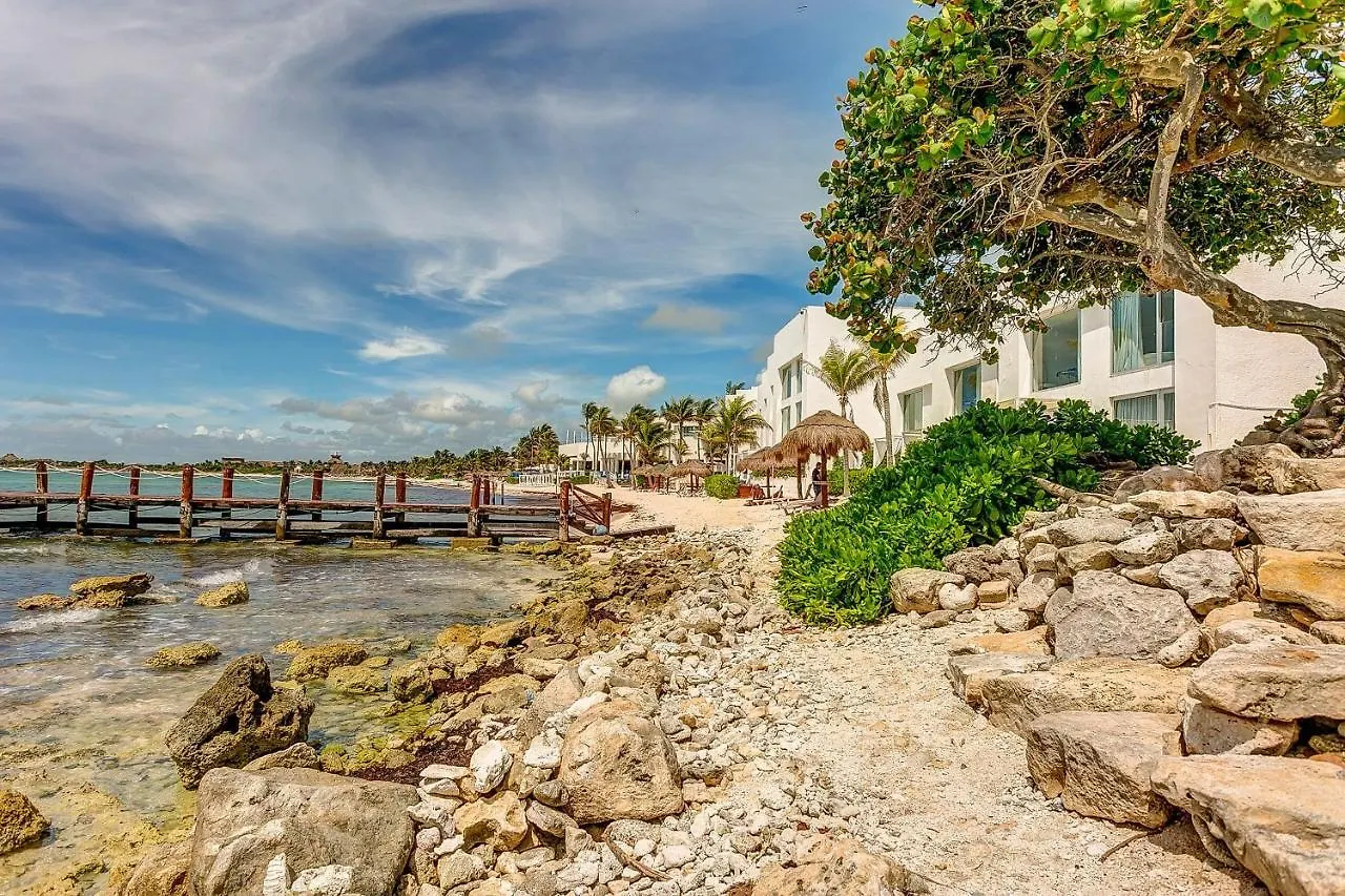 Santamar By Tao Beach Condos With Pool & Walk To Ocean Akumal Apartment