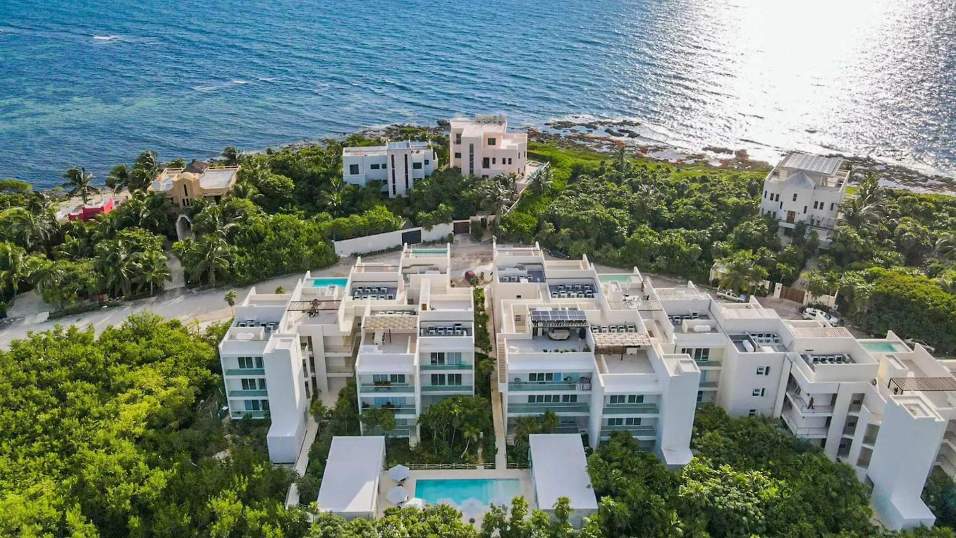 Santamar By Tao Beach Condos With Pool & Walk To Ocean أكومال