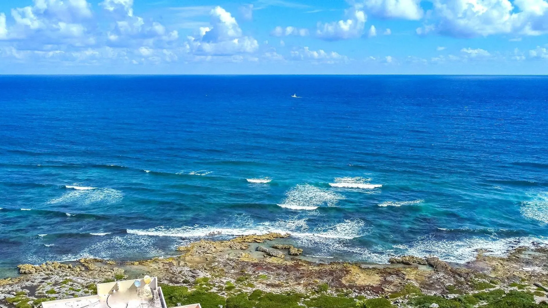 شقة Santamar By Tao Beach Condos With Pool & Walk To Ocean أكومال
