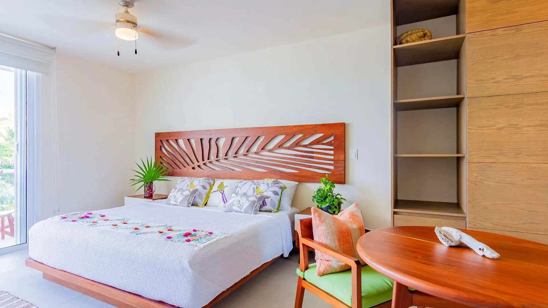 Santamar By Tao Beach Condos With Pool & Walk To Ocean أكومال المكسيك