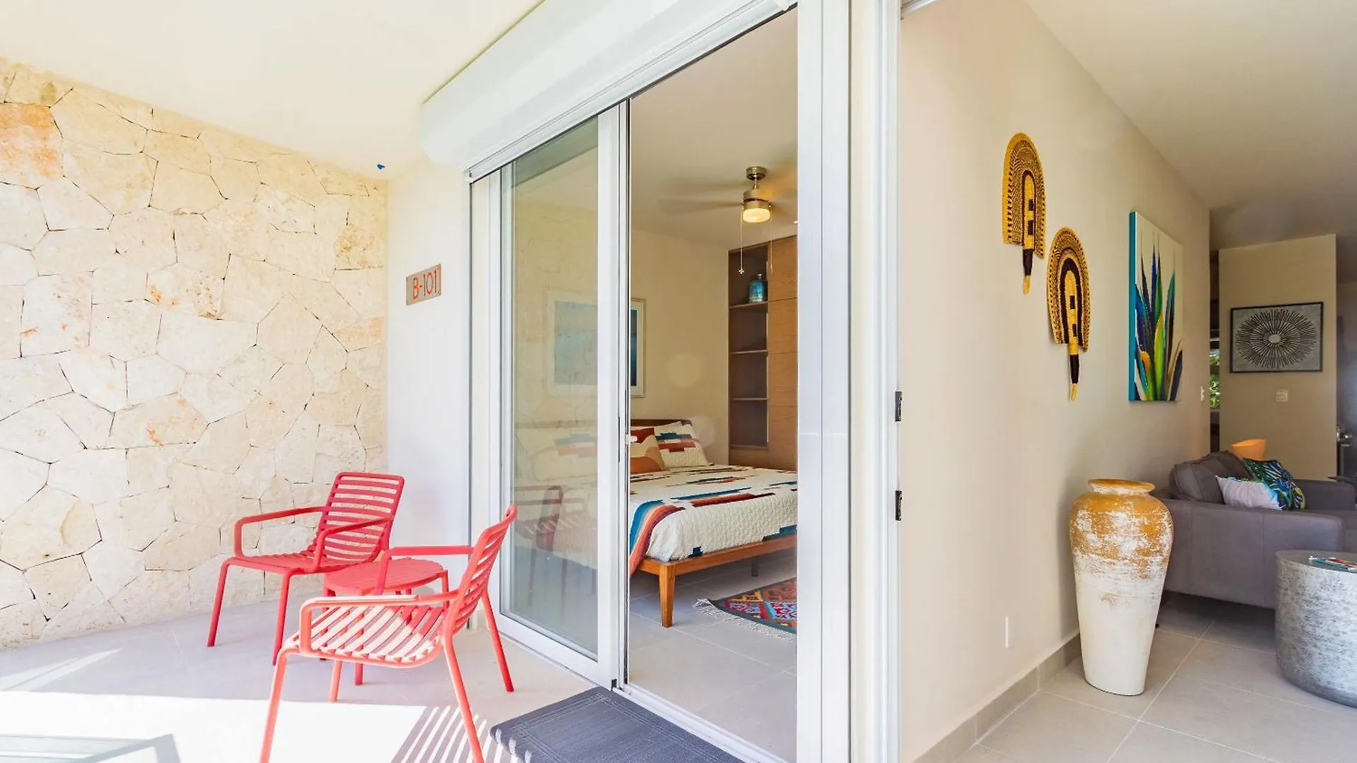 شقة Santamar By Tao Beach Condos With Pool & Walk To Ocean أكومال